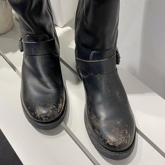 NWT FRYE Veronica Belted Boots - Picture 2 of 4